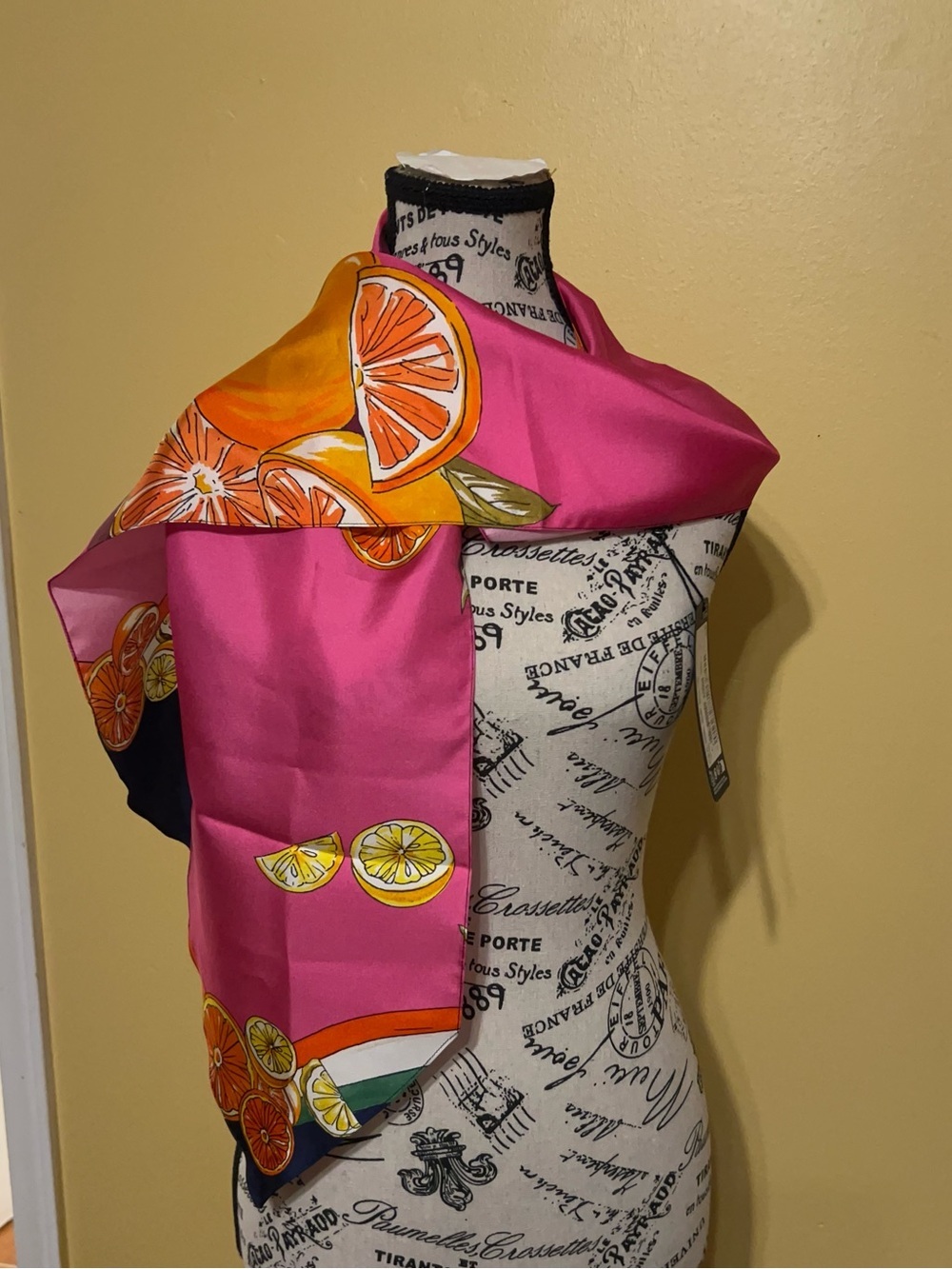Dolce & Gabbana Capri Citrus Print Silk Twill Scarf in pink with orange fruit .